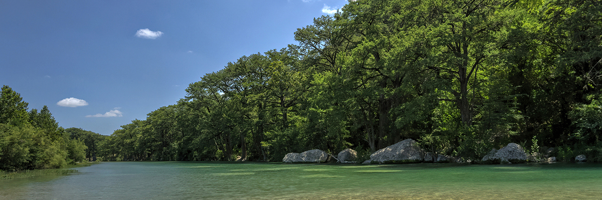 Cold River Cabin Rentals near the Frio River