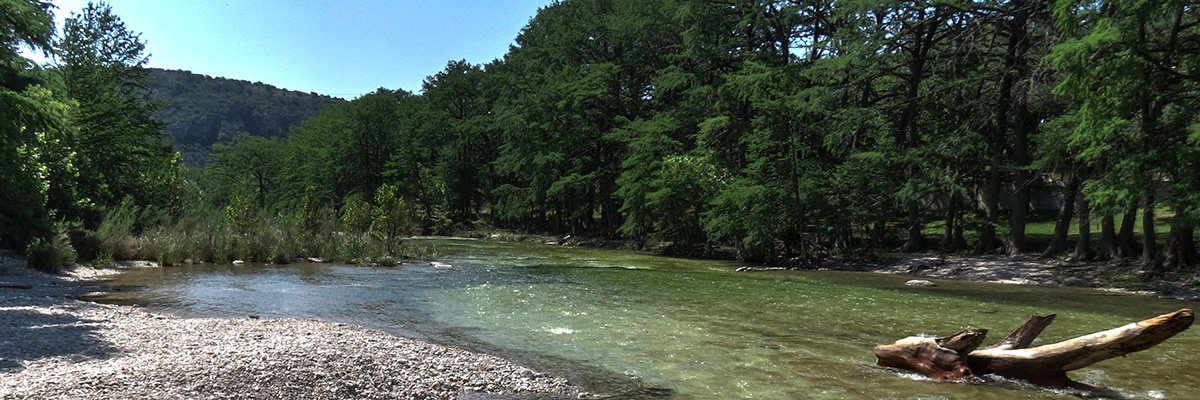 Cold River Cabin Rentals near the Frio River