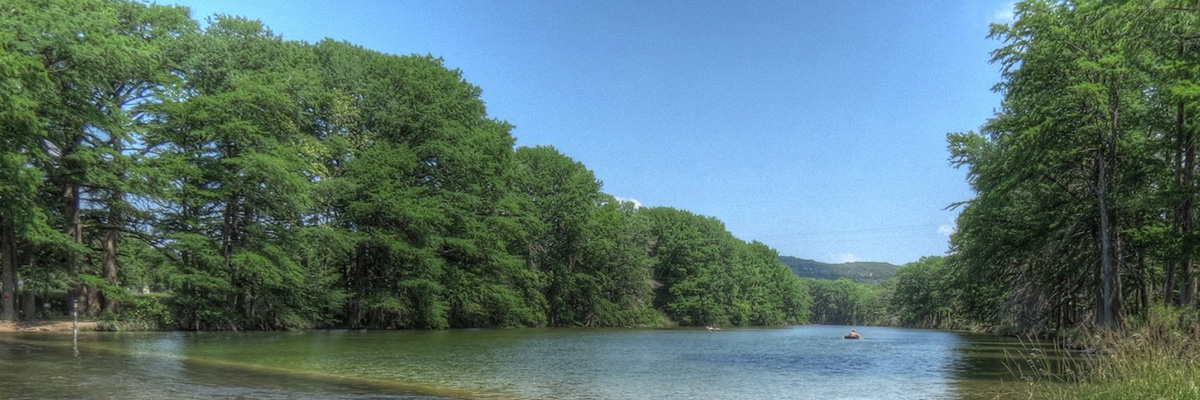 Cold River Cabin Rentals near the Frio River